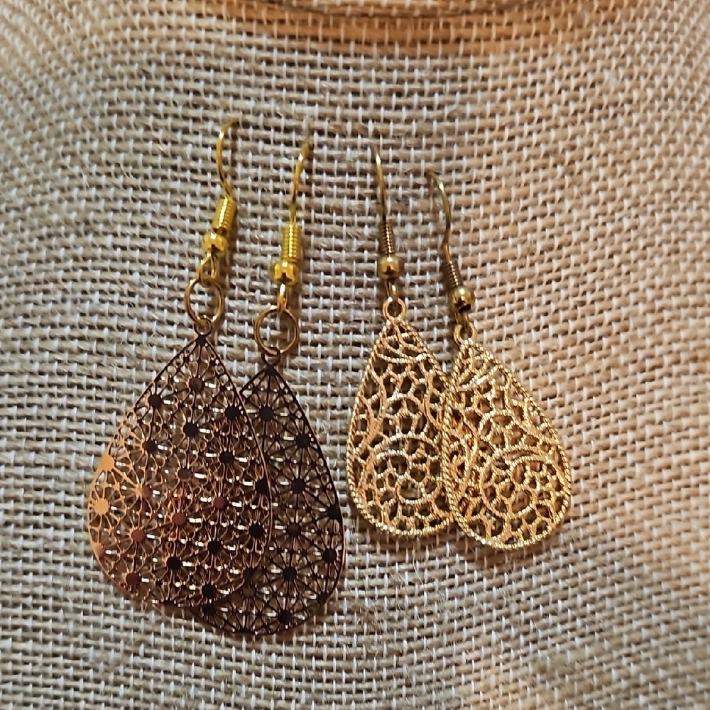 2 Pair Of Elegant Gold Filigree Earrings Set. Nickle Free.
